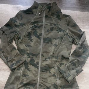 Lululemon define jacket in camo
